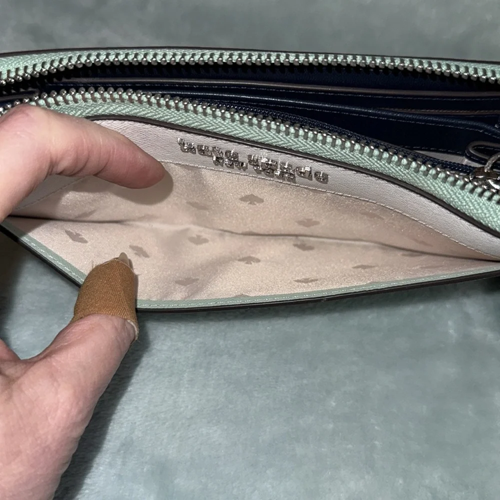 kate spade Green and White Women's Wallet - Picture 8 of 17